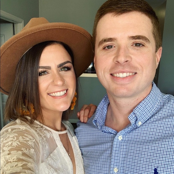 Meet your Posher, Colbie - Picture 11 of 14